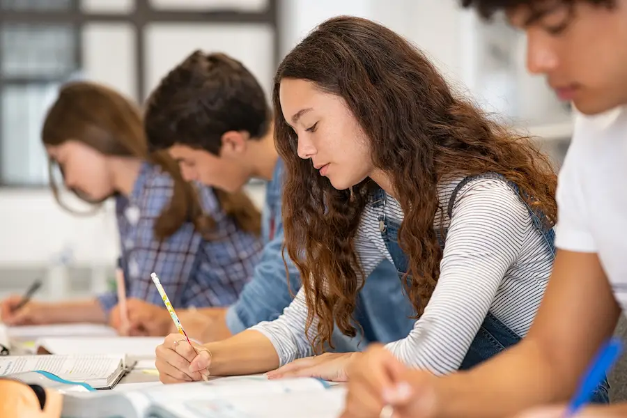 Phone-free schools improve learning for East Texas students Phone-free schools improve learning for East Texas students